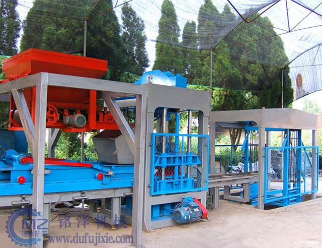 全自動(dòng)免燒磚機(jī)生產(chǎn)線