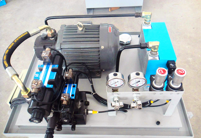 小型免燒磚機液壓泵站